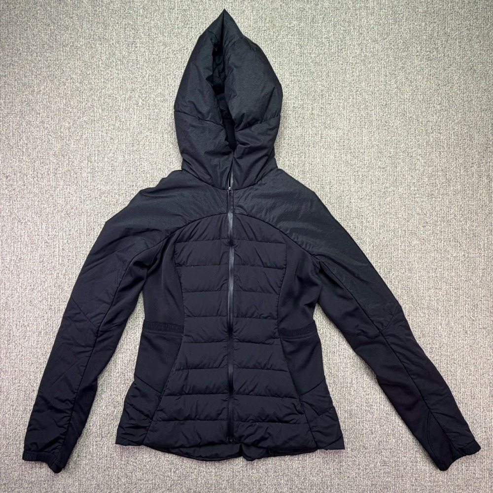 Lululemon Down For It All Hooded Puffer Jacket Black Size 8 Activewear EUC